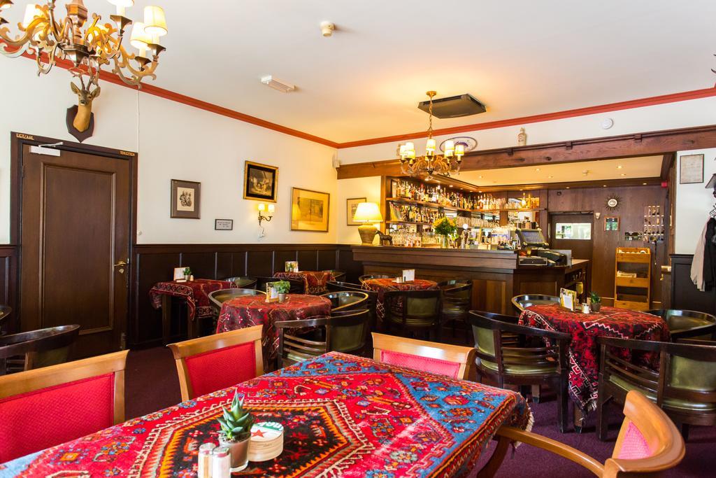 Hotel Cafe Restaurant De Gouden Karper 3*